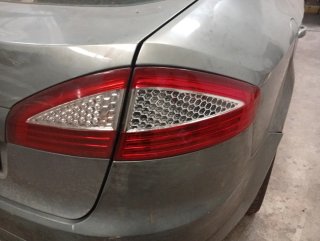 Portón Ford Mondeo