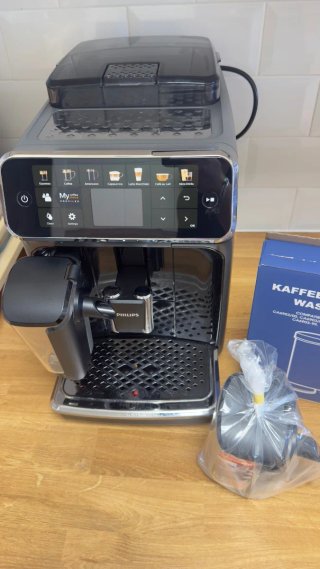 Cafetera Philips 5400 LatteGo