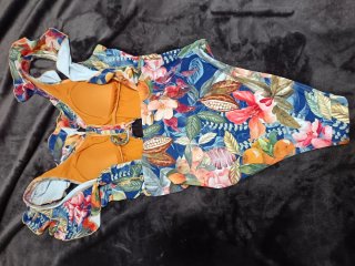 Bañador estampado floral con volantes