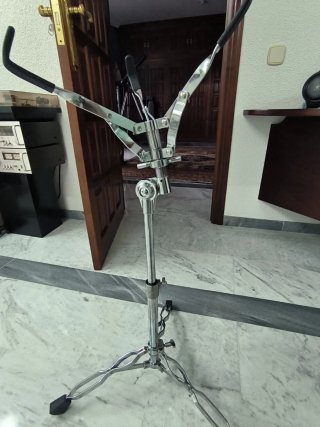 Plato Paiste 802 + 3 soportes
