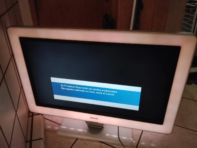 TV Philips Áurea Flat 42 Plata