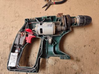 Taladro Percutor Psb 14.4 VI