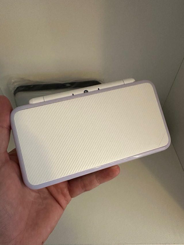New nintendo 2Ds XL edicion tomodachi (Nueva)