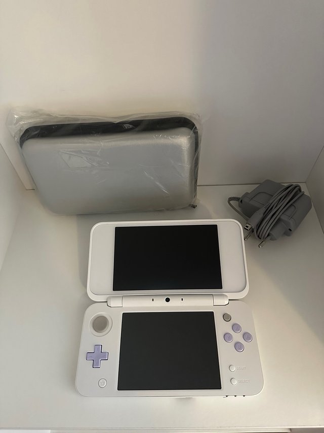 New nintendo 2Ds XL edicion tomodachi (Nueva)