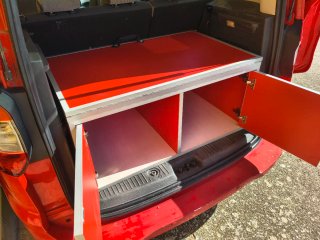 Cama/mueble Camper Ford Tourneo courier y otros.