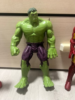 Pack 8 Figuras Superhéroes Marvel con accesorios