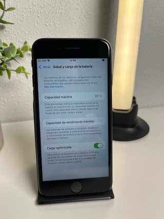 iPhone SE (3ª Gen) 2022 + Custodia Magnetica