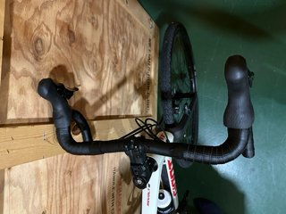 Bicicleta Gravel Giant Revolt