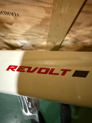 Bicicleta Gravel Giant Revolt