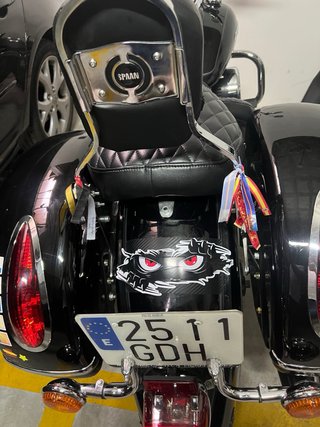 Moto Cruiser/Touring Negra 1100cc