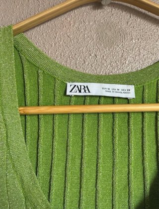Camiseta tirantes Zara verde M