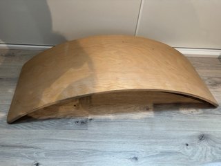 Tabla de equilibrio de madera para niños