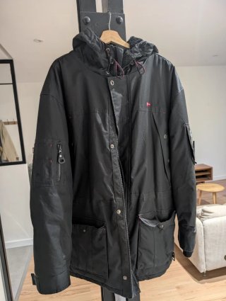 Abrigo Geographical Norway Negro