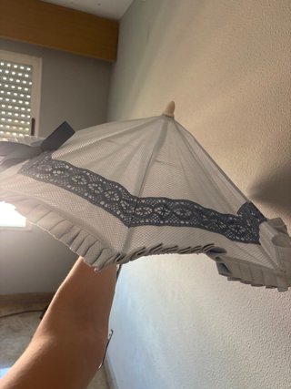 Sombrilla bebé encaje bordado