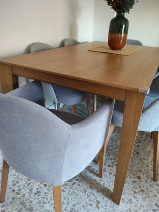 Mesa de comedor extensible de madera