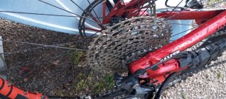 Bicicleta Eléctrica Roja