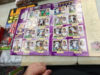 Álbum cromos Liga BBVA 2011-2012 Incompleta leer