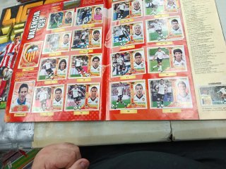 Álbum cromos Liga BBVA 2011-2012 Incompleta leer