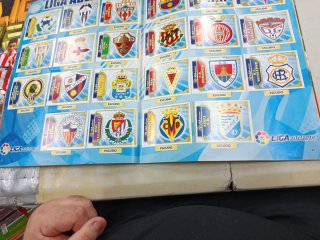 Álbum cromos Liga BBVA 2011-2012 Incompleta leer