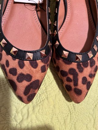 Manoletinas leopardo y negras con tachuelas T38