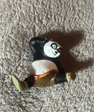 2 Figuras Kung Fu Panda Kinder