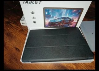 Tablet precintada de fabrica. 2/32GB trae funda