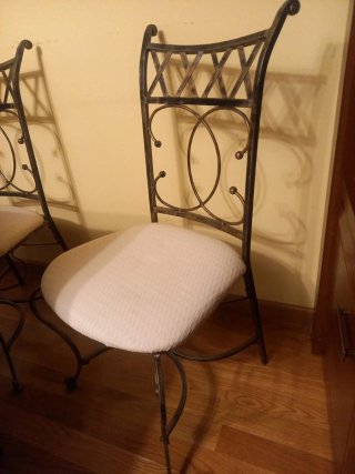 3 Sillas de Diseño, nuevas.Precio unidad