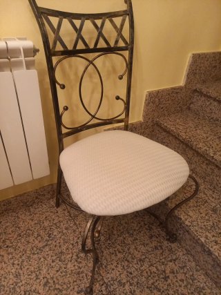 3 Sillas de Diseño, nuevas.Precio unidad