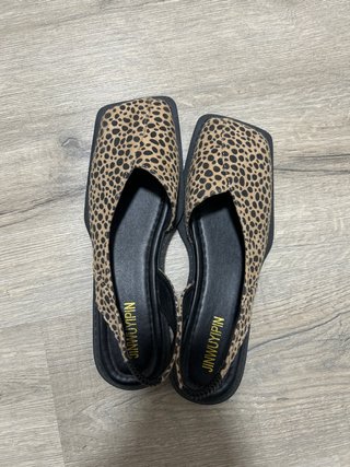 Sandalias leopardo punta cuadrada