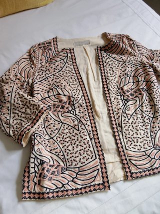 Chaqueta japonesa Zara bordada