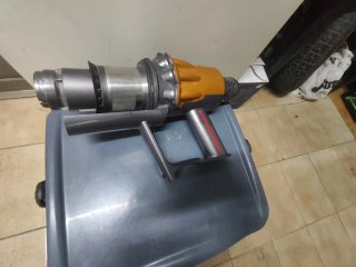 2 aspirapolvere Dyson