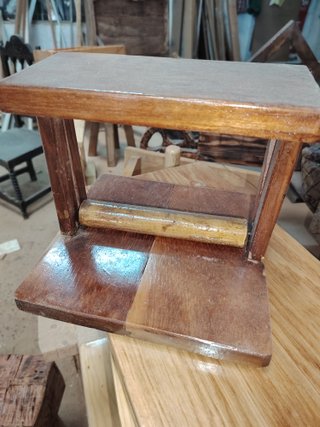 Servilletero de madera hecho a mano