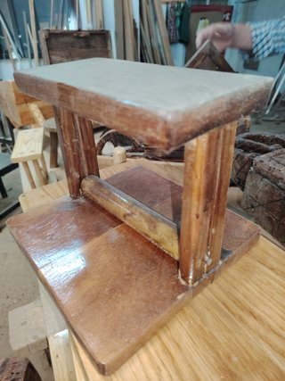 Servilletero de madera hecho a mano