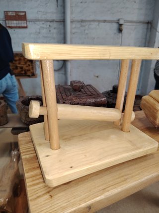 Servilletero de madera hecho a mano