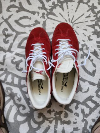 Zapatillas deportivas burdeos