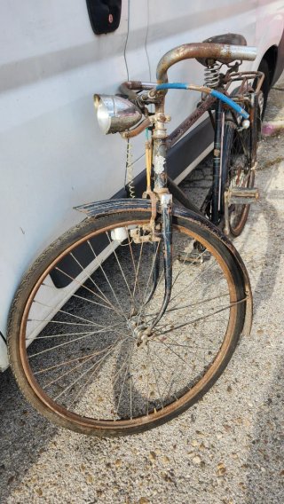 Bicicleta antigua de paseo