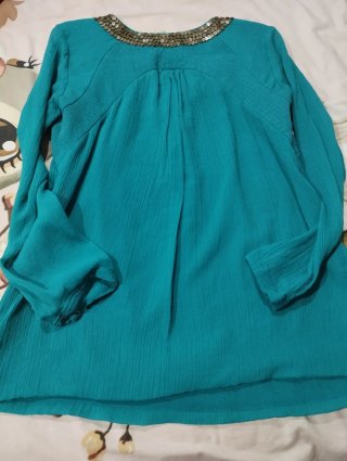 Blusa verde agua marina con lentejuelas