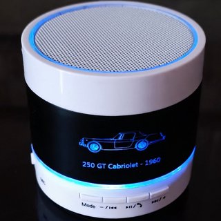 MINI ALTAVOZ SPEAKER BLUETOOTH CON RADIO FM Y LUZ