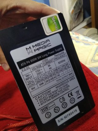 Fuente Alimentación Gaming Negra