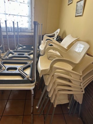 Mesas y Sillas de Terraza campana botelleros conge