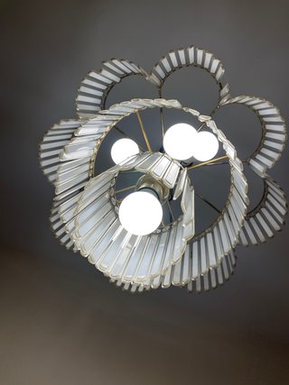 Lámpara de techo cristal y metal dorada
