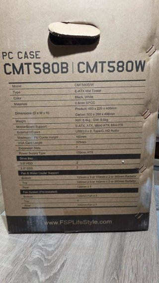 Caja PC FSP CMT580 - Nueva/Precintada (E-ATX)
