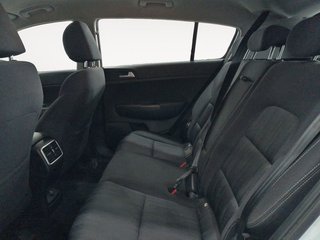 Kia Sportage 1.6 MHEV Business 4x4 100 kW (136 CV)