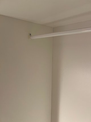 Armario IKEA desmontado, con puertas correderas
