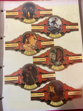 Colección 300 Vitolas Antiguas Álvaro en Álbum