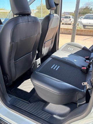 Ford Tourneo Connect 2025