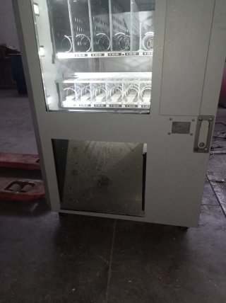 Máquina expendedora Vending  No lleva monedero