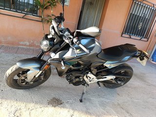 BMW F900R Negra/Gris Naked