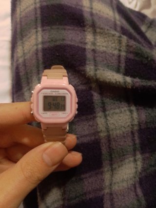 Reloj Casio Digital Rosa y Beige