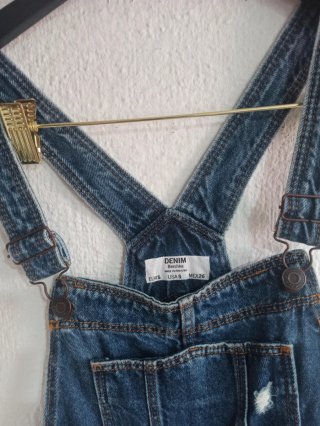 Peto vaquero Bershka corto